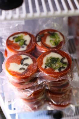 Изображение Рулет из кижуча с брокколи